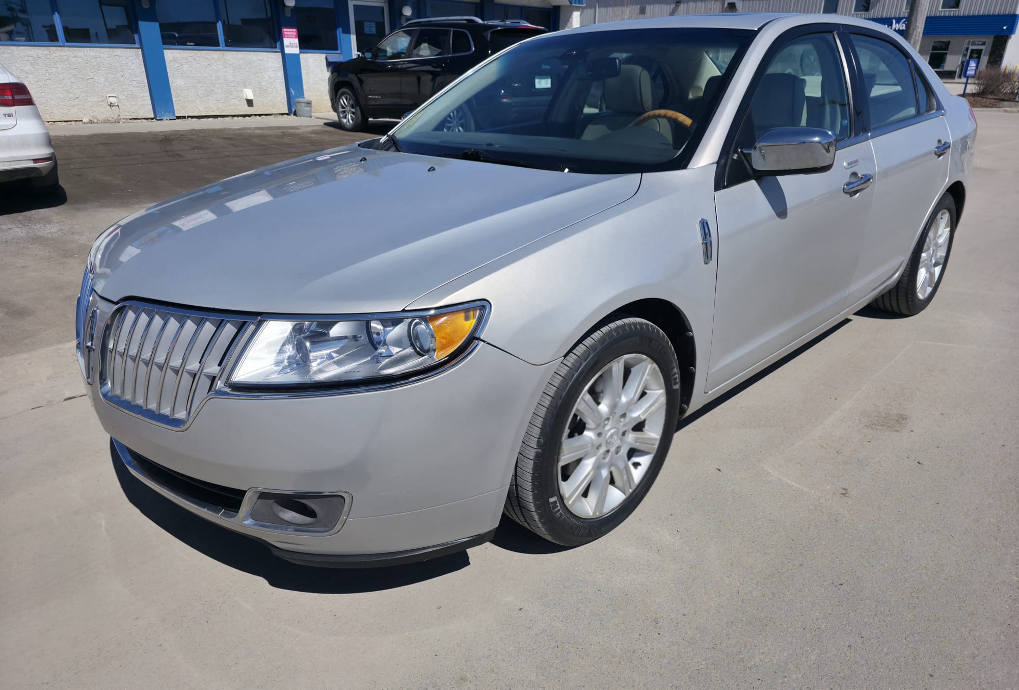 
2010 Lincoln MKZ AWD full									
