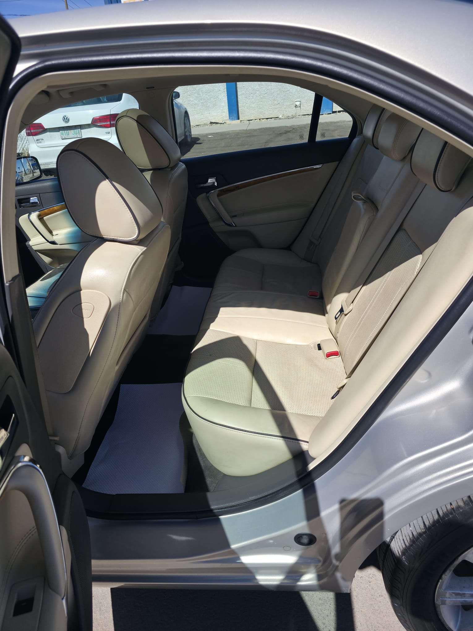 
2010 Lincoln MKZ AWD full									