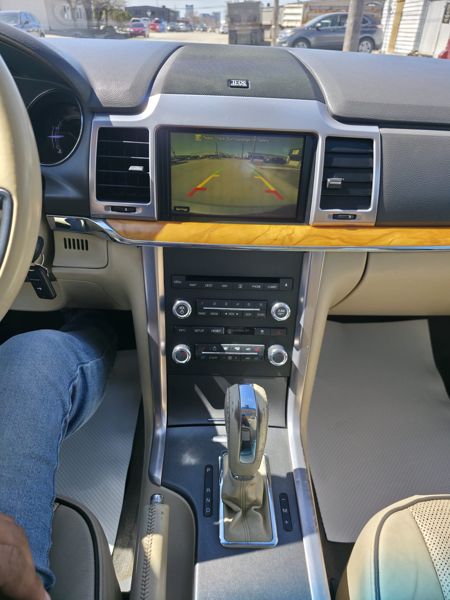 
2010 Lincoln MKZ AWD full									